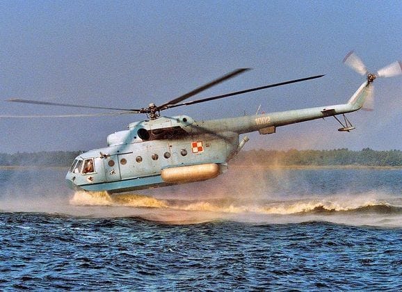 Вертолёт с системой САП в спасательной операции над водой